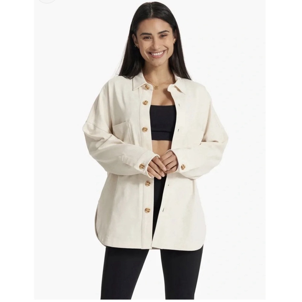 VUORI Womens XS/S Mackenzie Shirt Jacket Oversize Off White